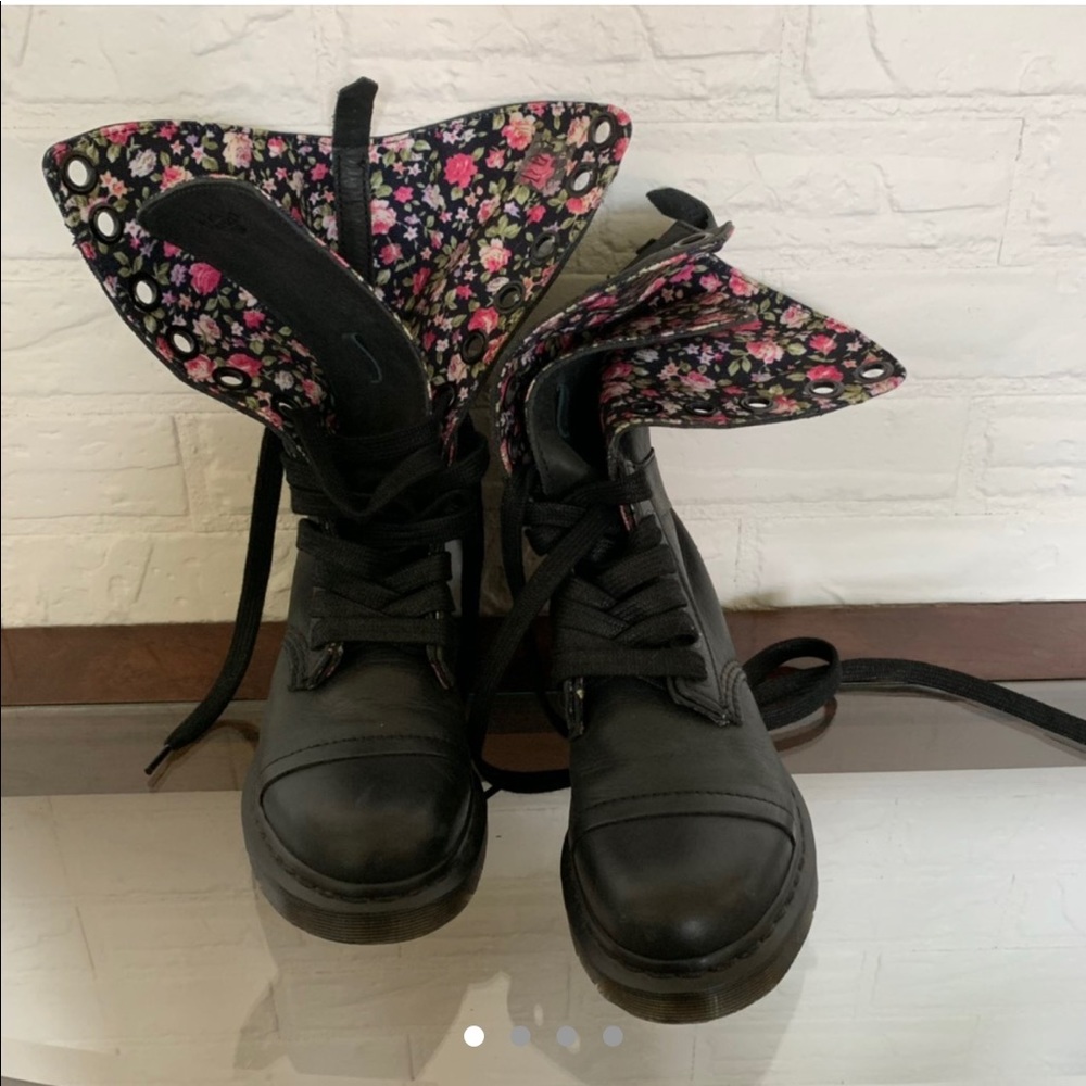 Dr Martens combat floral boots